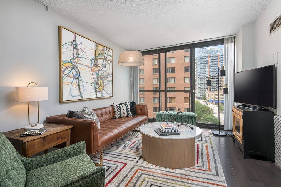 Apartment for rent at 2 E 8th St #1103, Chicago, IL 60605