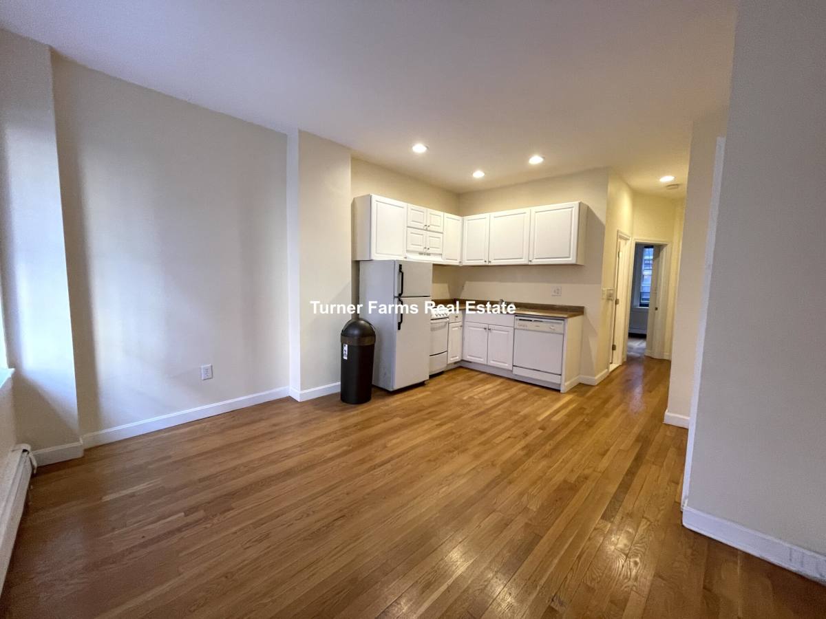 Apartment for rent at 28 Phillips St #1, Boston, MA 02114