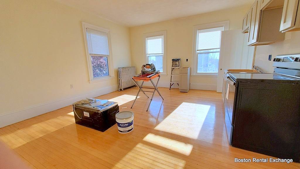 Apartment for rent at 145 Highland Ave #4, Somerville, MA 02143
