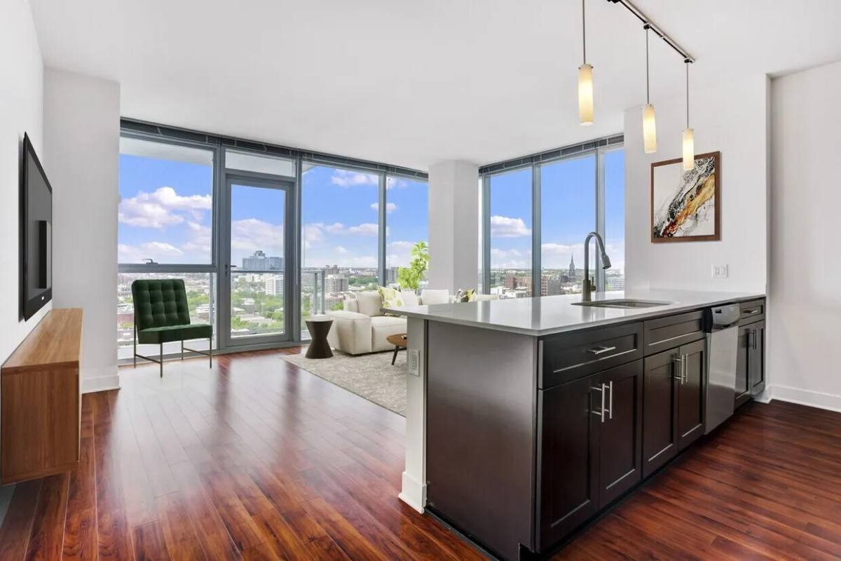 Apartment for rent at 1225 N Wells St #901, Chicago, IL 60610