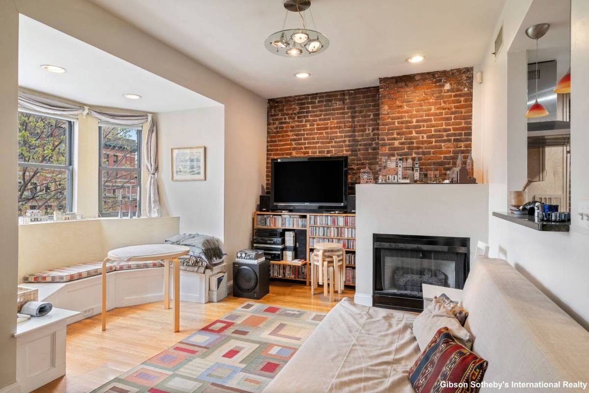Condo for rent at 39 Worcester Square #5, Boston, MA 02118