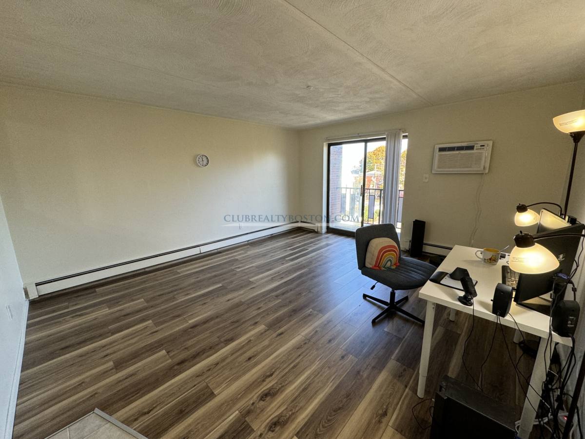 Apartment for rent at 175 Adams St #42, Newton, MA 02458
