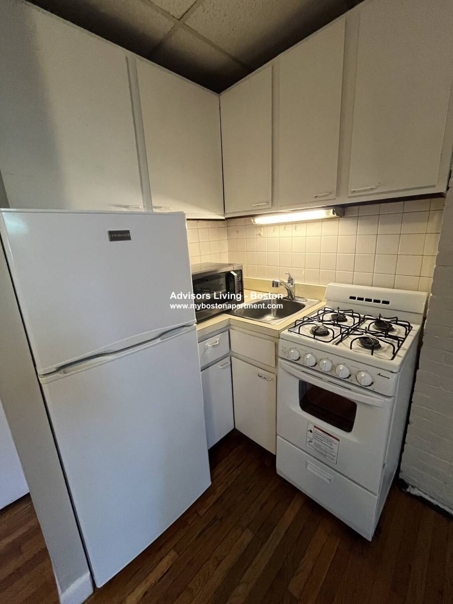 Apartment for rent at 120 Charles St #10, Boston, MA 02114