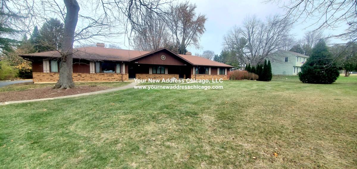 Apartment for rent at 38W324 Kristin Dr, Elgin, IL 60124