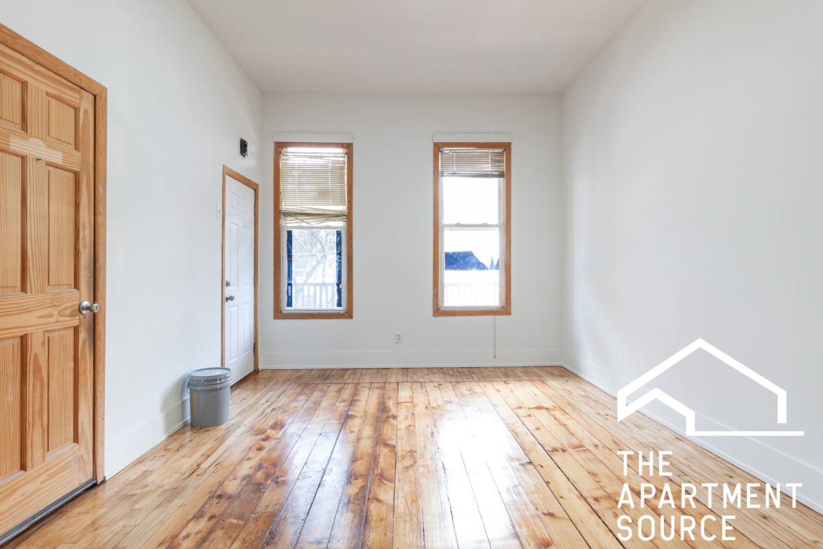Apartment for rent at 1634 N Whipple St #1, Chicago, IL 60647