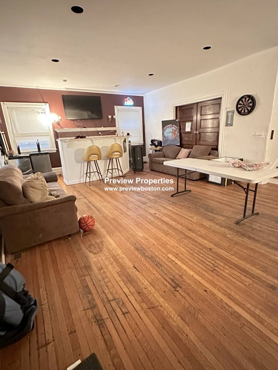 Apartment for rent at 27 Orkney Rd #2P, Brighton, MA 02135