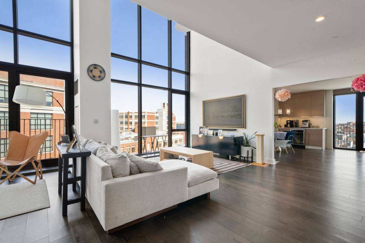 Apartment for rent at 14 W Broadway #9O3, South Boston, MA 02127