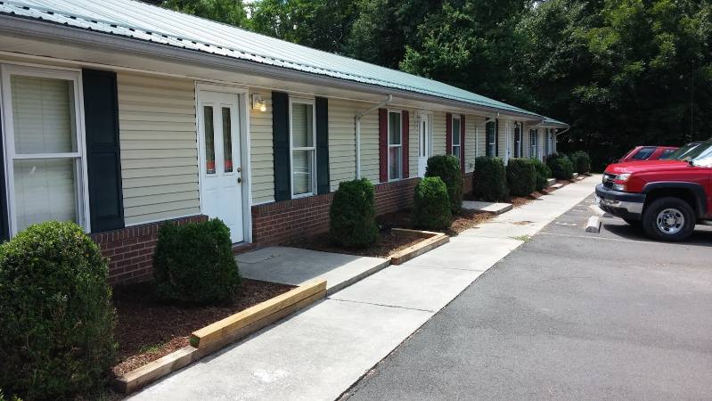 Apartment for rent at 119 Lynn Dr, Roxboro, NC 27573