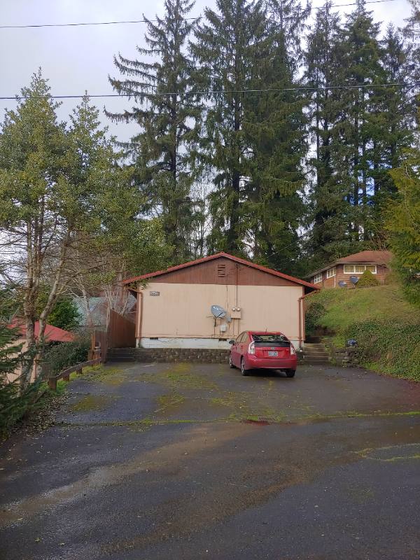 Apartment for rent at 1112 Hayes St #2, Aberdeen, WA 98520