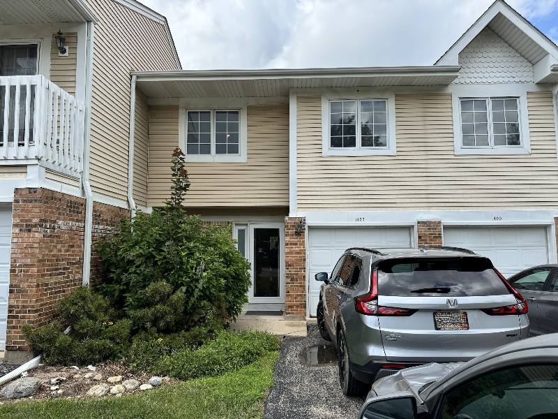 Townhouse for rent at 1407 Oak Leaf Lane, Woodstock, IL 60098