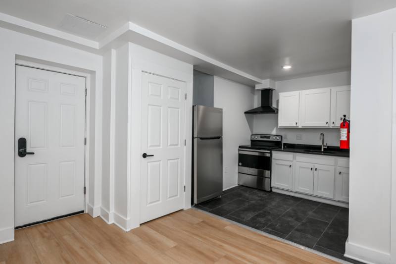 Apartment for rent at 1384 W 83rd St #103, Cleveland, OH 44102