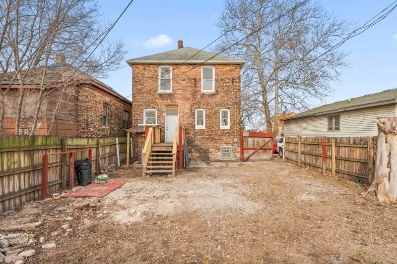 House for rent at 5725 Erie Ave, Hammond, IN 46320