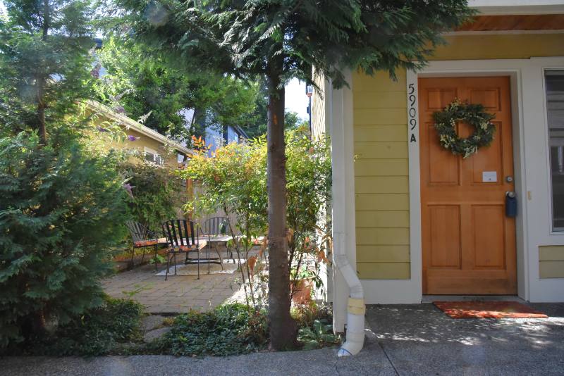 Townhouse for rent at 5909 40th Ave SW #A, Seattle, WA 98136