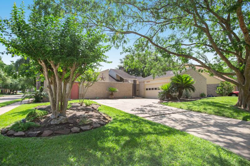 House for rent at 2303 Silver Sage Dr, Houston, TX 77077