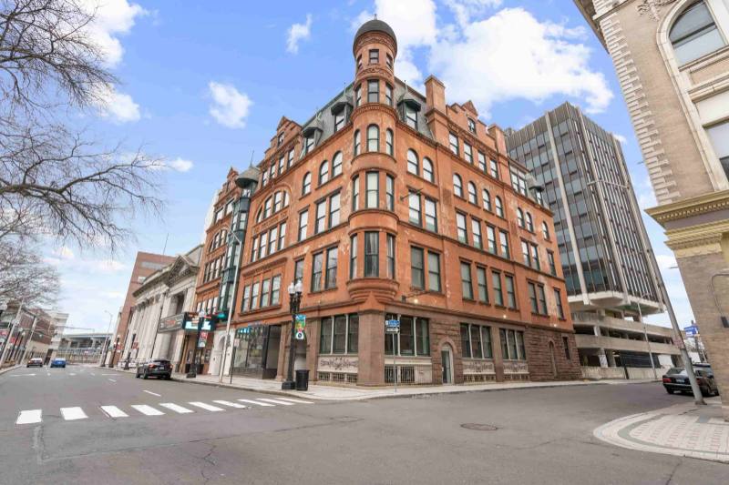 Apartment for rent at 177 State St #206, Bridgeport, CT 06604