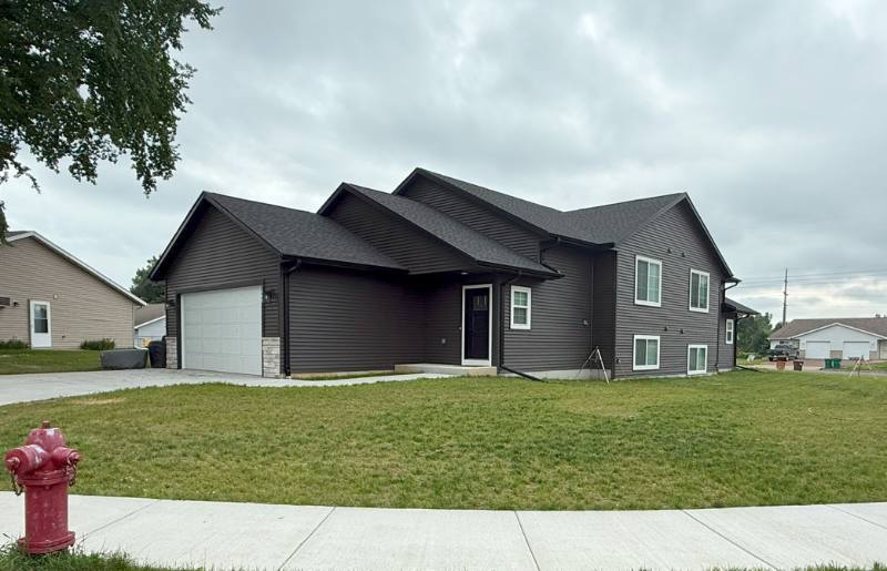Apartment for rent at 1443 Glenn Place, Eau Claire, WI 54703