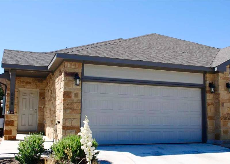 Condo for rent at 608 Parkline Dr, Georgetown, TX 78626