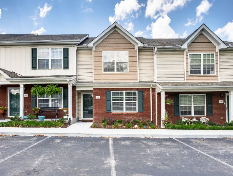 Townhouse for rent at 1725 Red Jacket Dr, Antioch, TN 37013