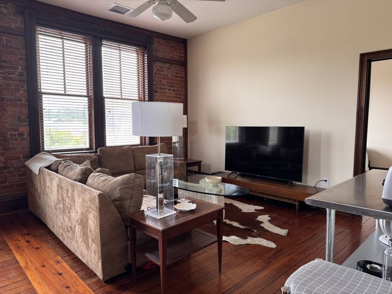 Apartment for rent at 2737 W Cleveland St #214, Elloree, SC 29047