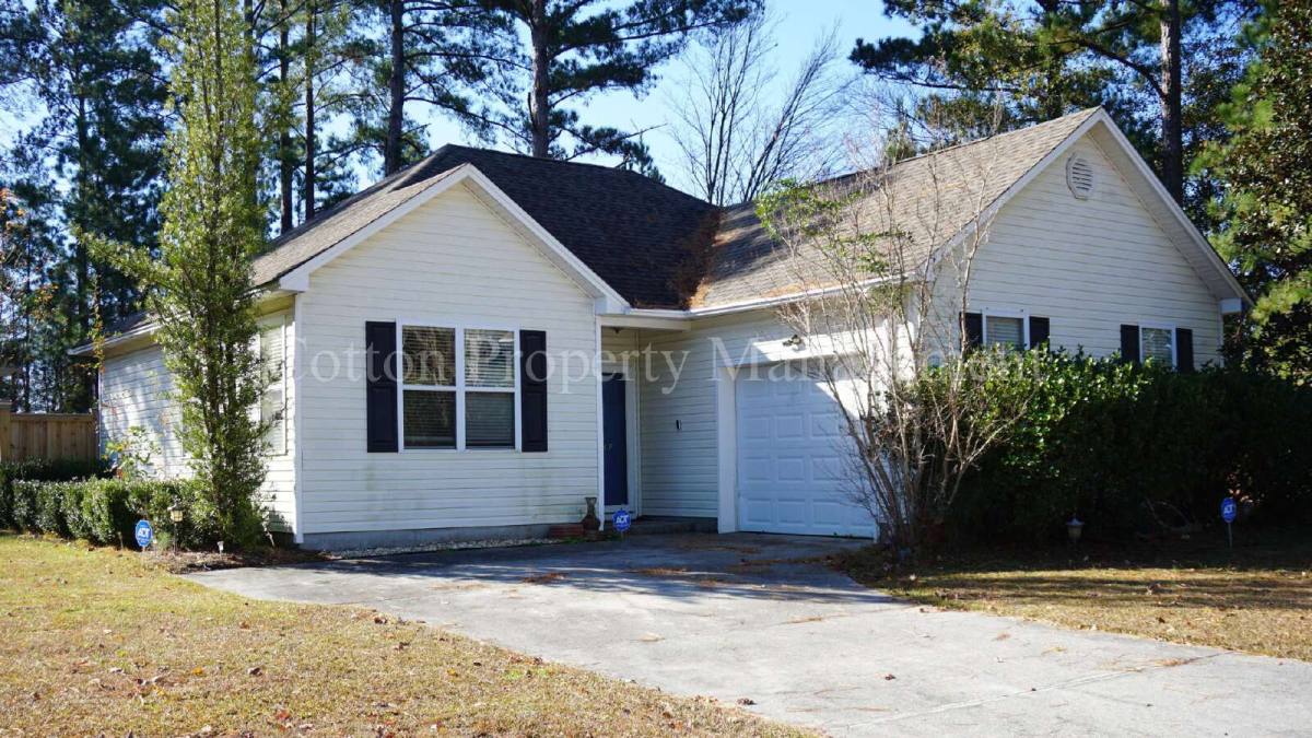 House for rent at 9387 Night Harbor Dr, Leland, NC 28451