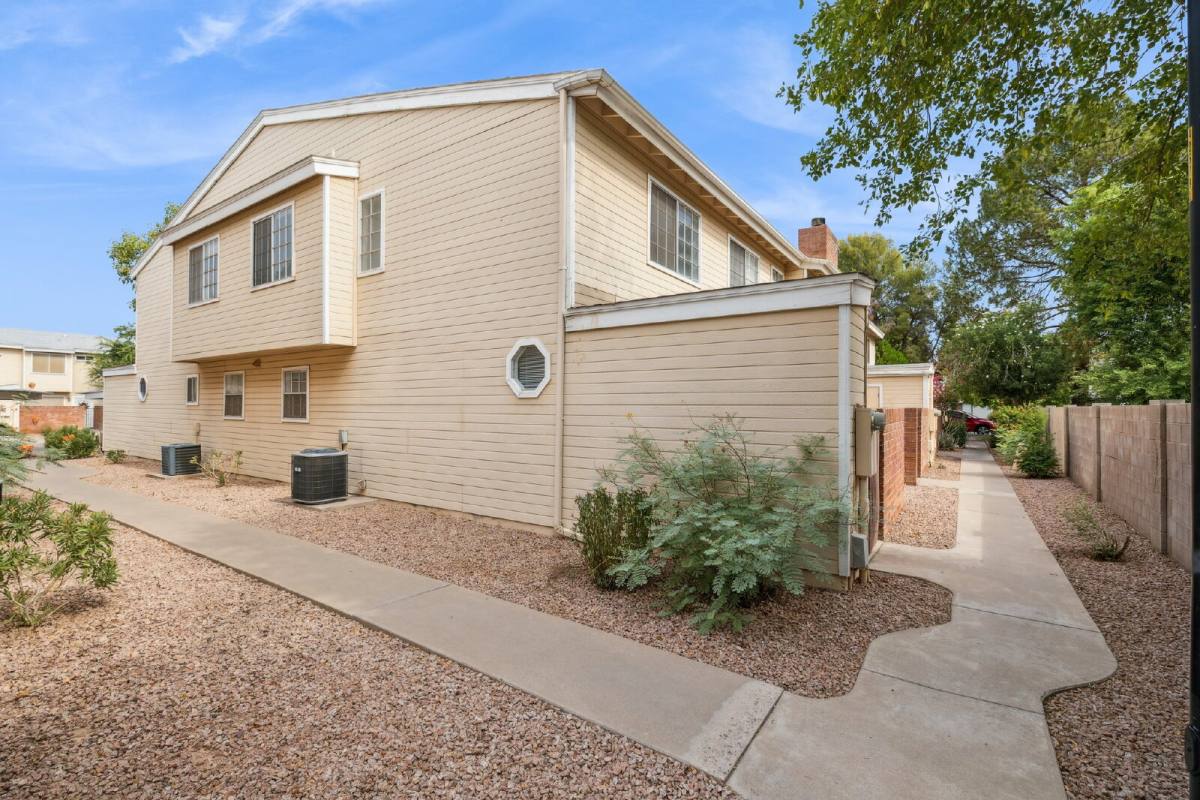 Townhouse for rent at 625 S Westwood #162, Mesa, AZ 85210
