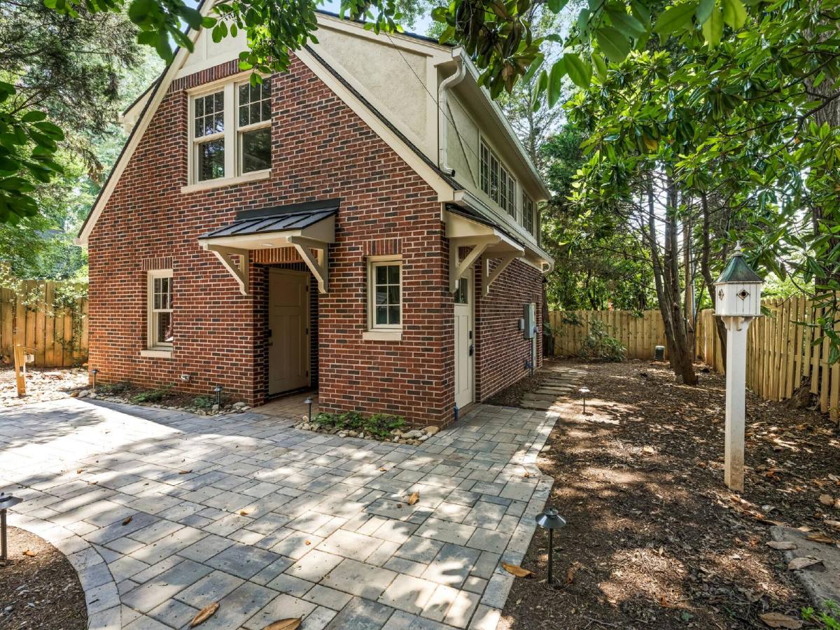 Apartment for rent at 1105 Ordermore Ave, Charlotte, NC 28203