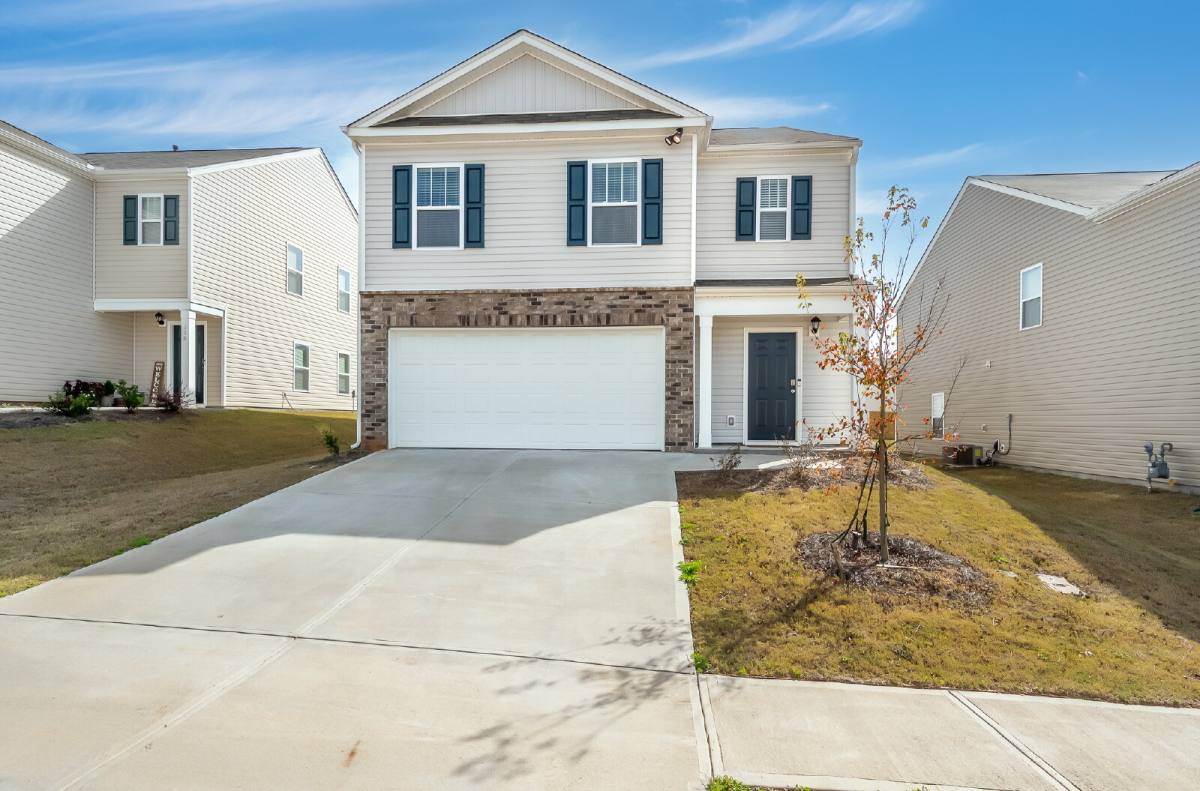 House for rent at 114 Green Oak Dr, Easley, SC 29640
