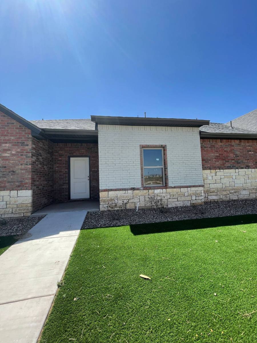 Townhouse for rent at 2527 134th St, Lubbock, TX 79423