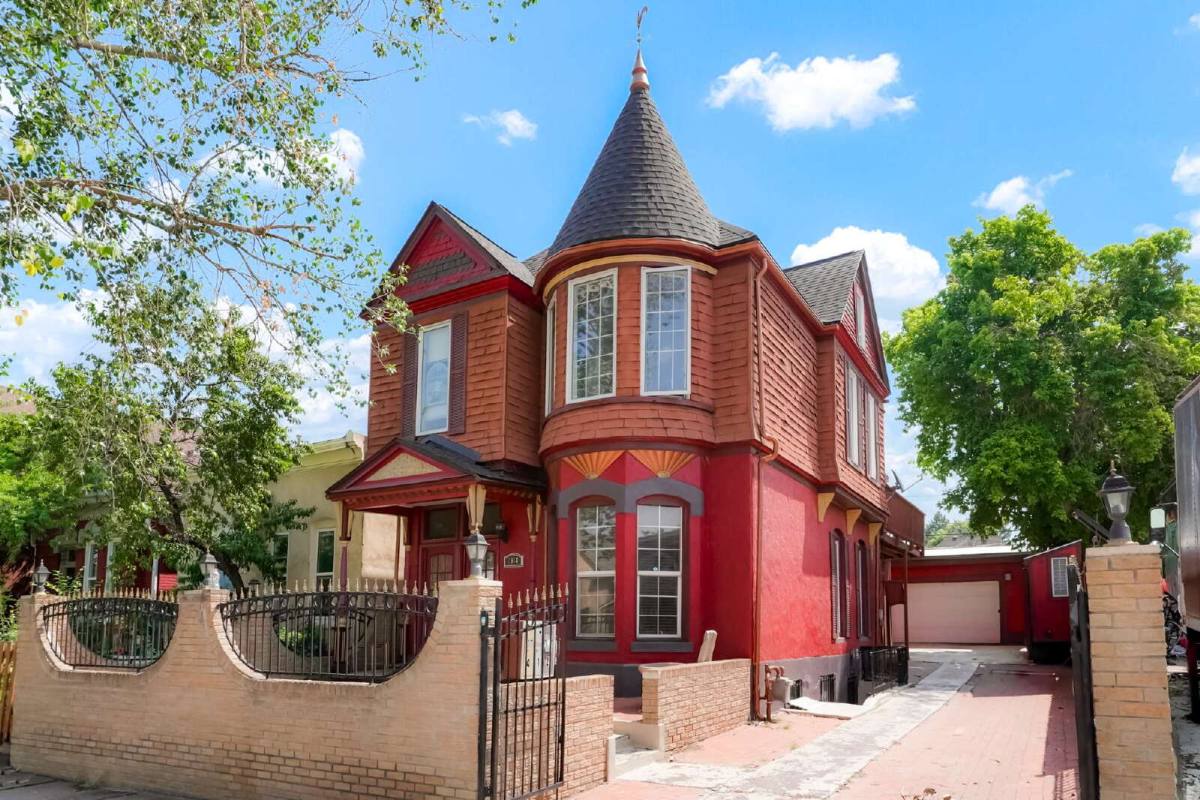 Apartment for rent at 2918 N Marion St #1, Denver, CO 80205