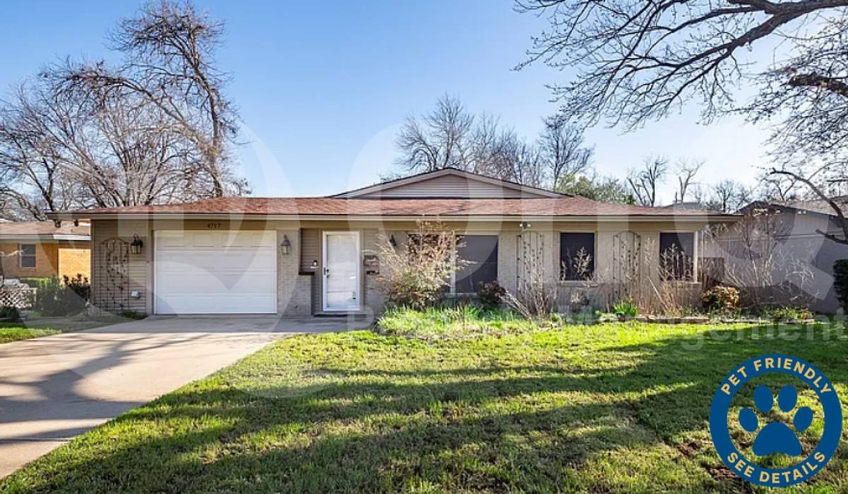 House for rent at 4717 Staples Ave, Fort Worth, TX 76133
