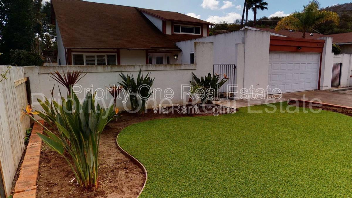 House for rent at 15374 Calle Juanito, San Diego, CA 92129