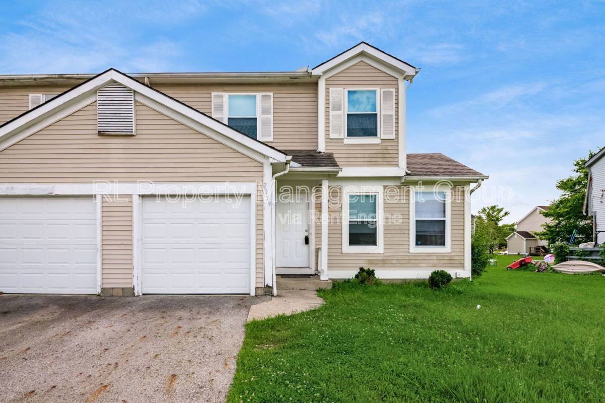 Apartment for rent at 7179 Feather Court, Reynoldsburg, OH 43068