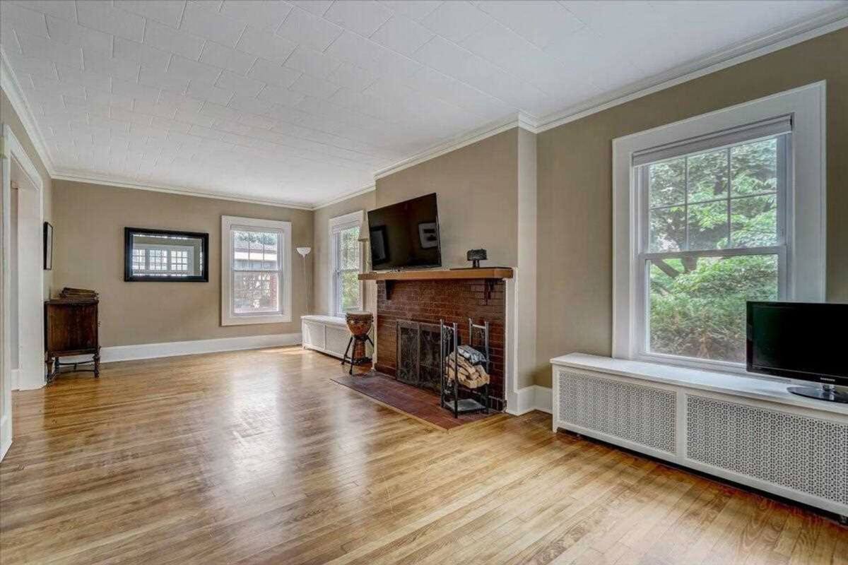 House for rent at 3028 N Murray Ave, Milwaukee, WI 53211