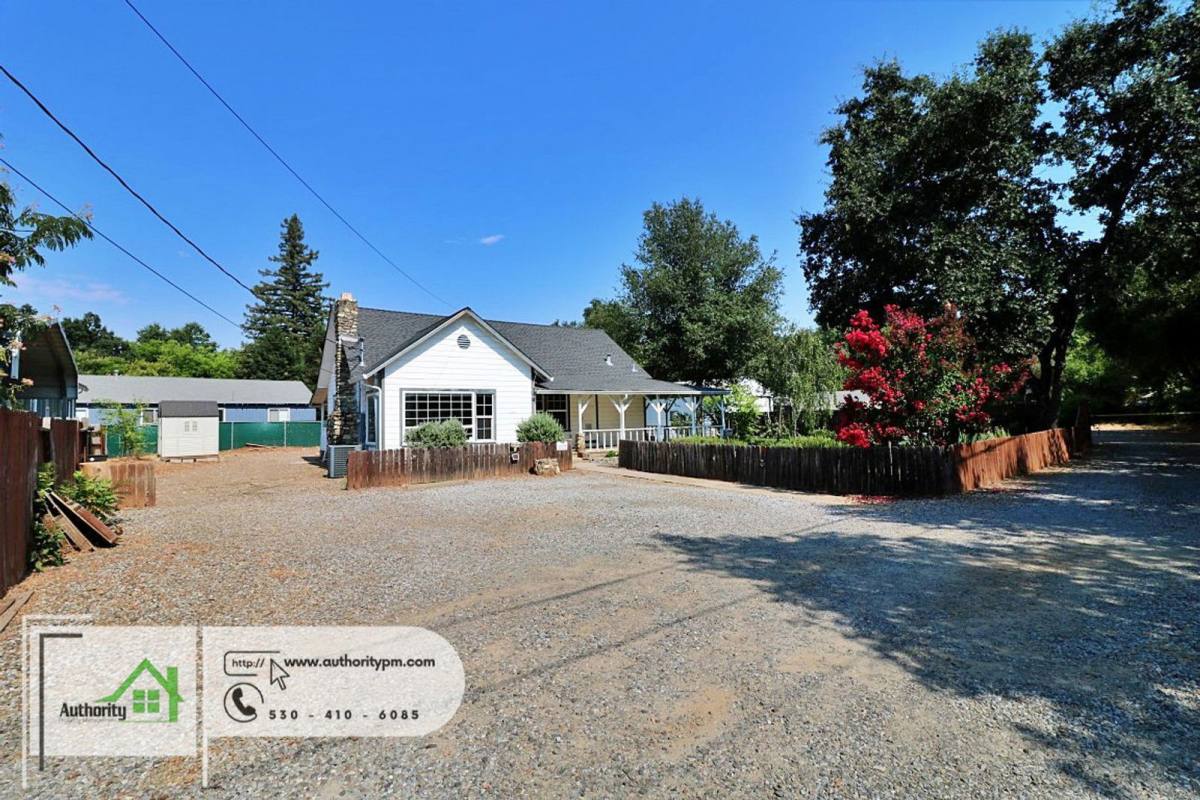 House for rent at 1840 Heller Lane, Redding, CA 96001