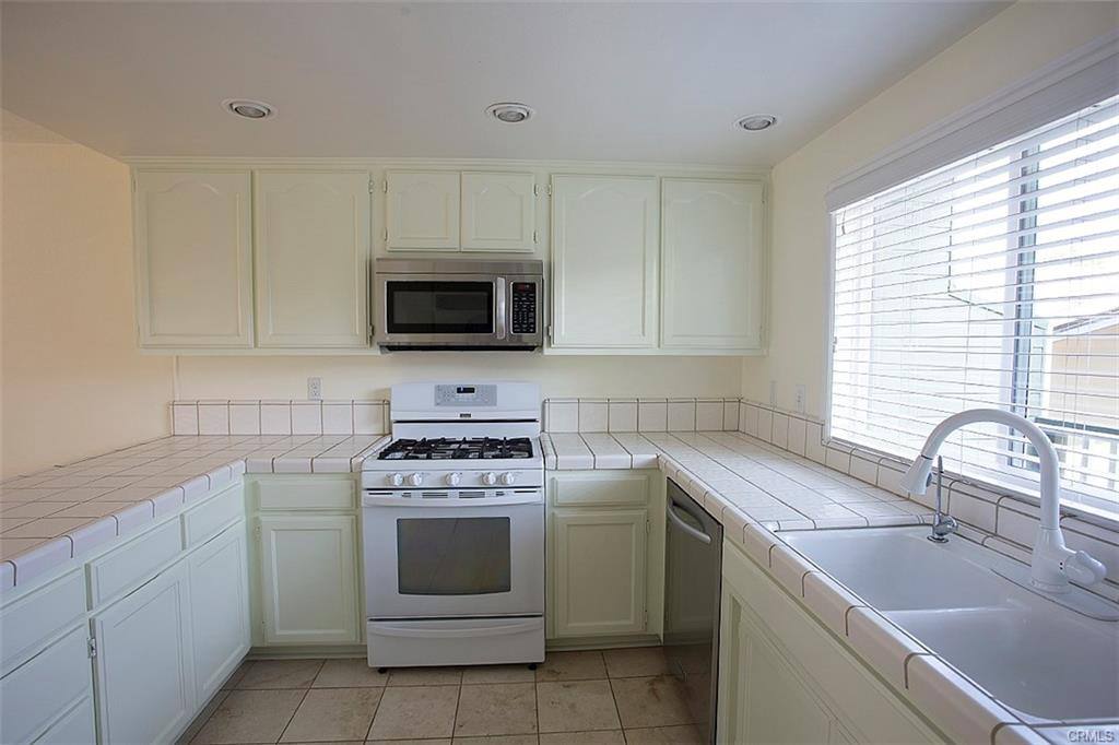 Townhouse for rent at 1420 12th St #3, Manhattan Beach, CA 90266