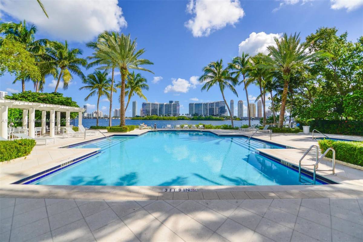 House for rent at 3245 NE 184th St #13101, North Miami Beach, FL 33160