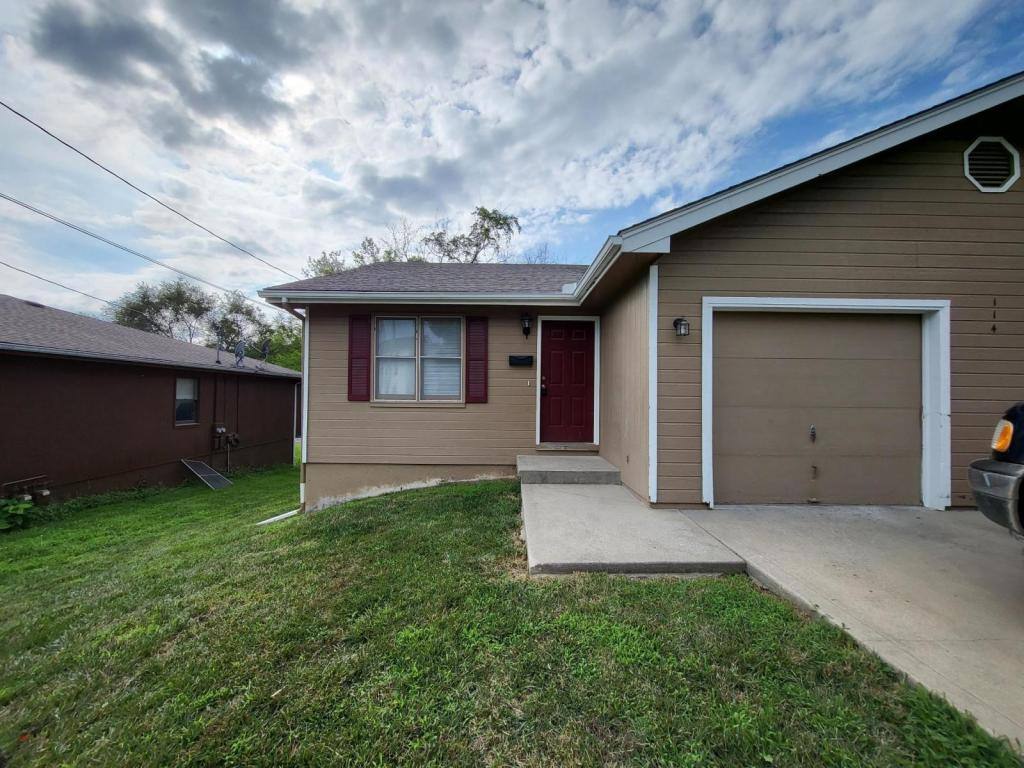 Townhouse for rent at 114A Persimmon Dr, Excelsior Springs, MO 64024