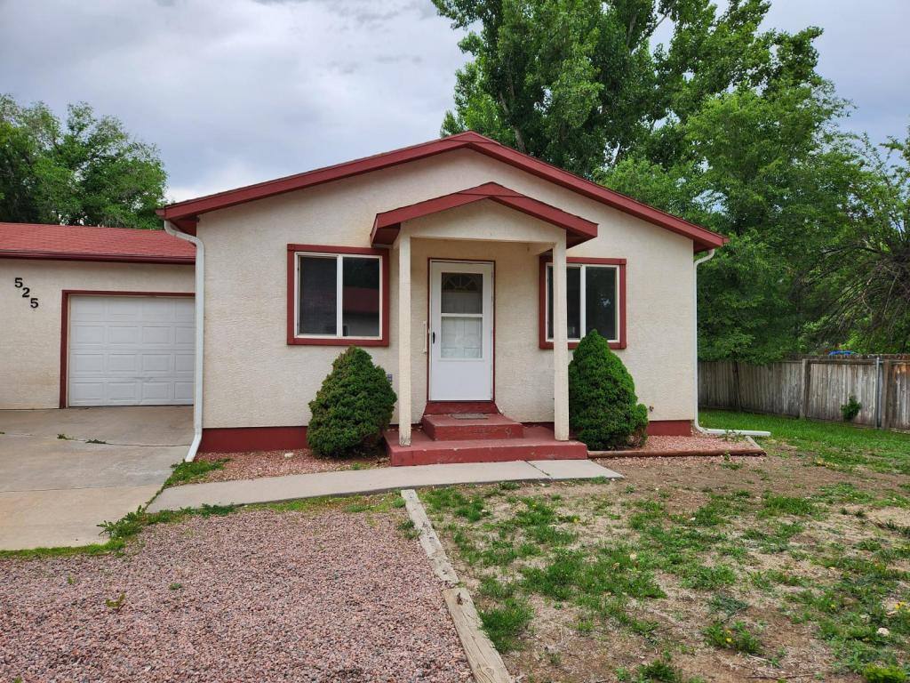 Townhouse for rent at 525 N Diamond Ave, Canon City, CO 81212