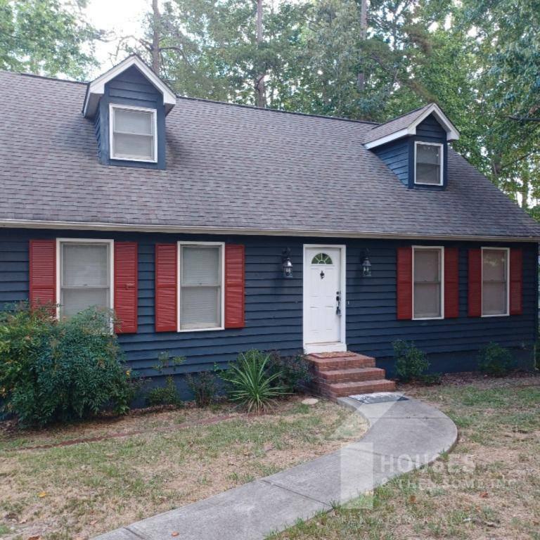 House for rent at 708 Stallings Rd, Taylors, SC 29687