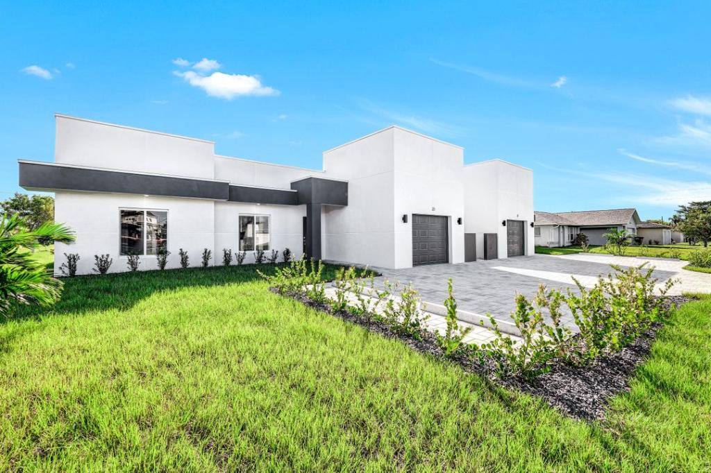 Townhouse for rent at 23 NE 16th Place, Cape Coral, FL 33909