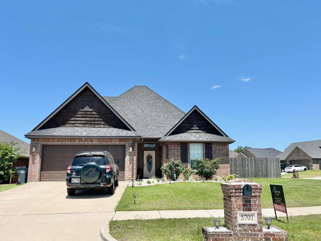 House for rent at 5701 NW Valor Ave, Lawton, OK 73505