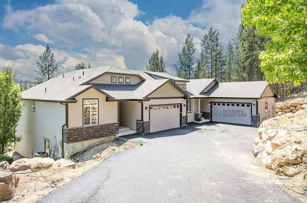 Townhouse for rent at 420 E Little Spokane Connection Rd, Spokane, WA 99208