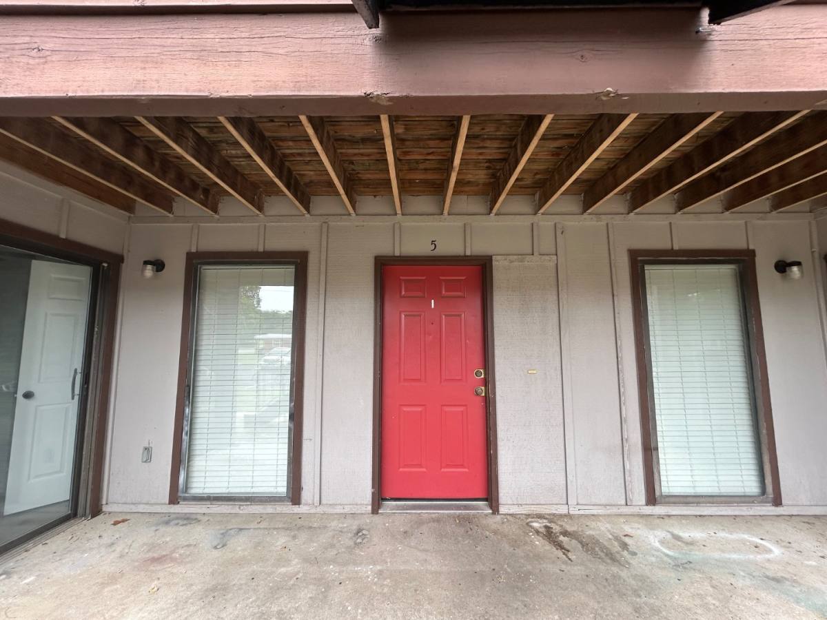Apartment for rent at 725 N Vinita Ave #5, Tahlequah, OK 74464