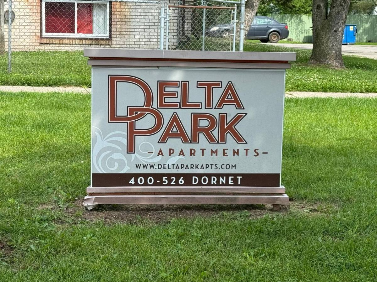 Apartment for rent at 400 Dornet Dr #428, Lansing, MI 48917