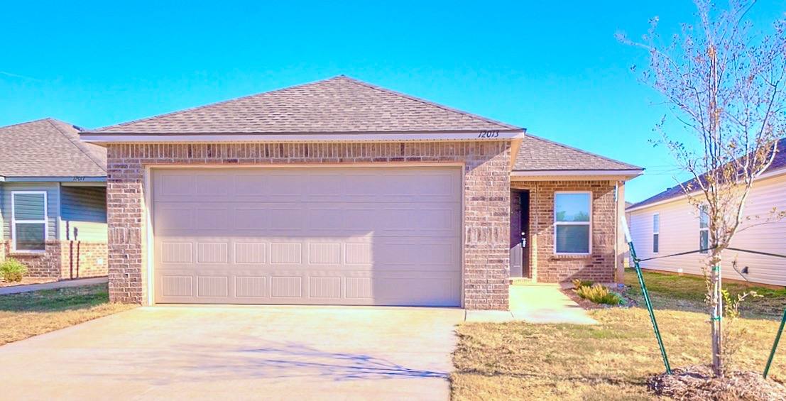 House for rent at 12013 SW 32nd St, Yukon, OK 73099