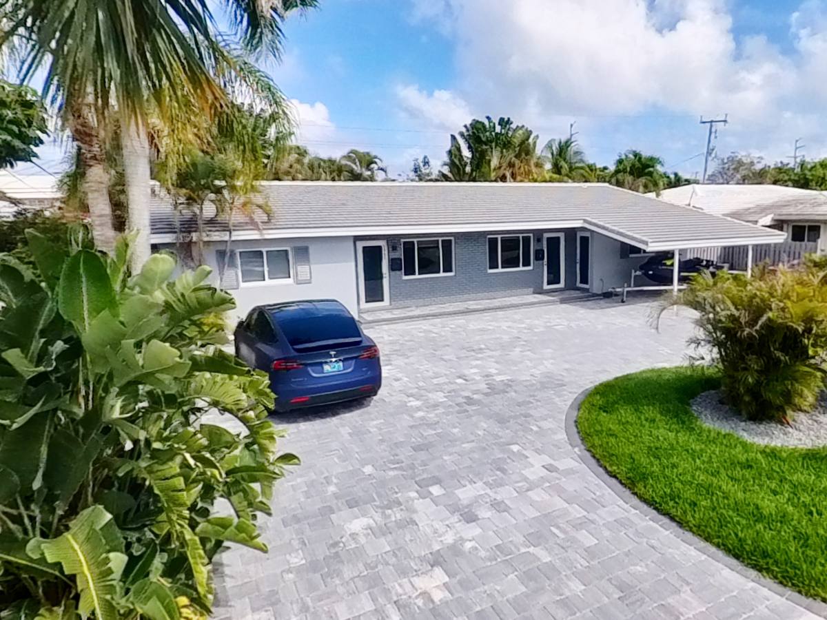 Townhouse for rent at 5942 NE 17th Rd, Fort Lauderdale, FL 33334