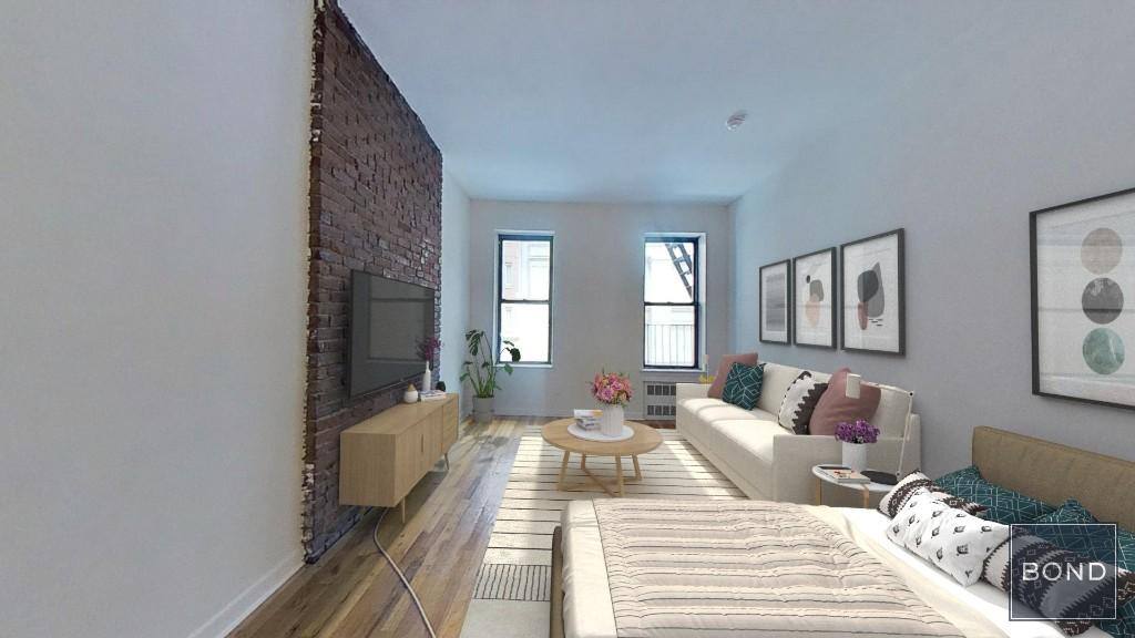Apartment for rent at 212 E 85th St #2A, New York, NY 10028