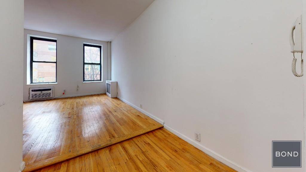 Apartment for rent at 335 E 92 St #4A, New York, NY 10128