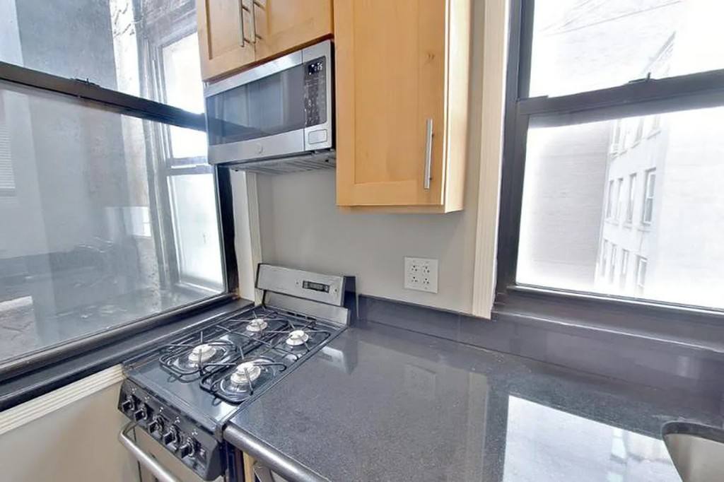 Apartment for rent at 340 E 58th St #3, New York, NY 10022