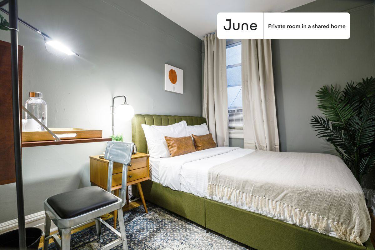 Apartment for rent at 400 W 20th St, New York, NY 10011